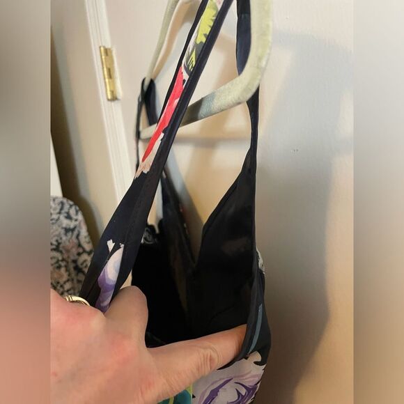 ROAMING HEARTS Goth DRESS BY IRON FIST W/ SKULL & FLOWER PRINT
WOMENS SIZE M - Picture 9 of 12